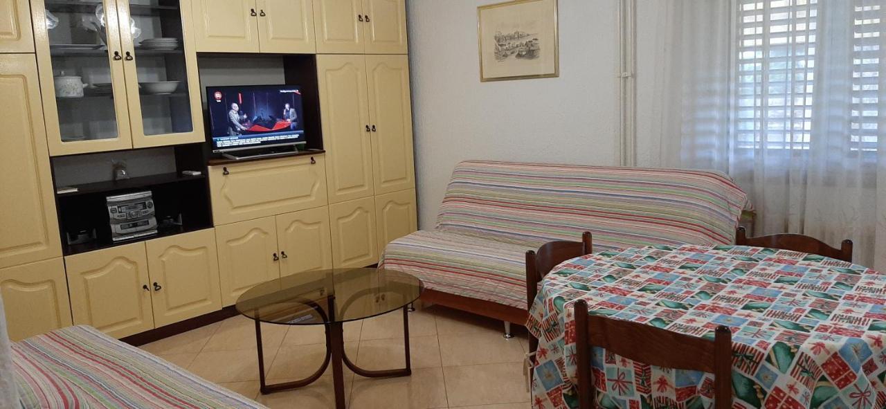 Appartamenti Clara Porec Esterno foto